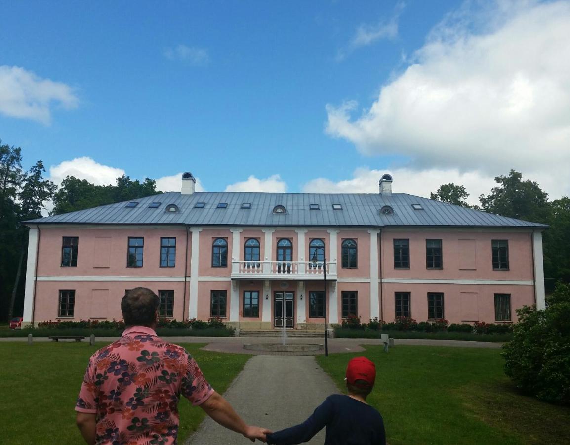 Tõstamaa Meierei Hotel Tostamaa Exterior foto