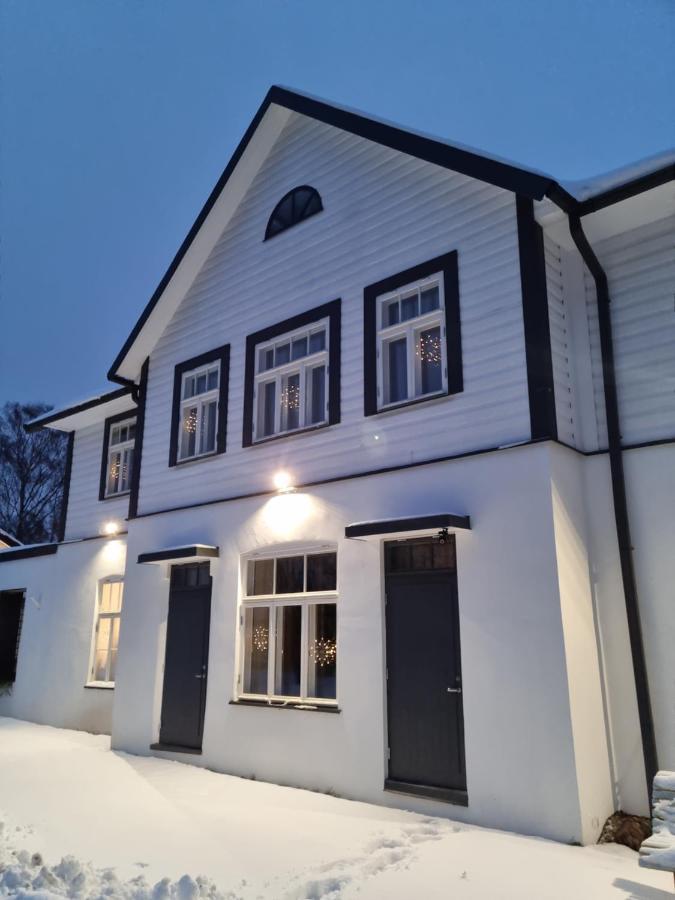 Tõstamaa Meierei Hotel Tostamaa Exterior foto